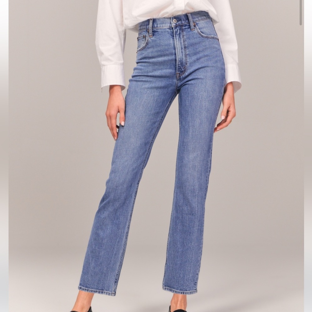 Abercrombie ultra high rise ankle straight jeans
